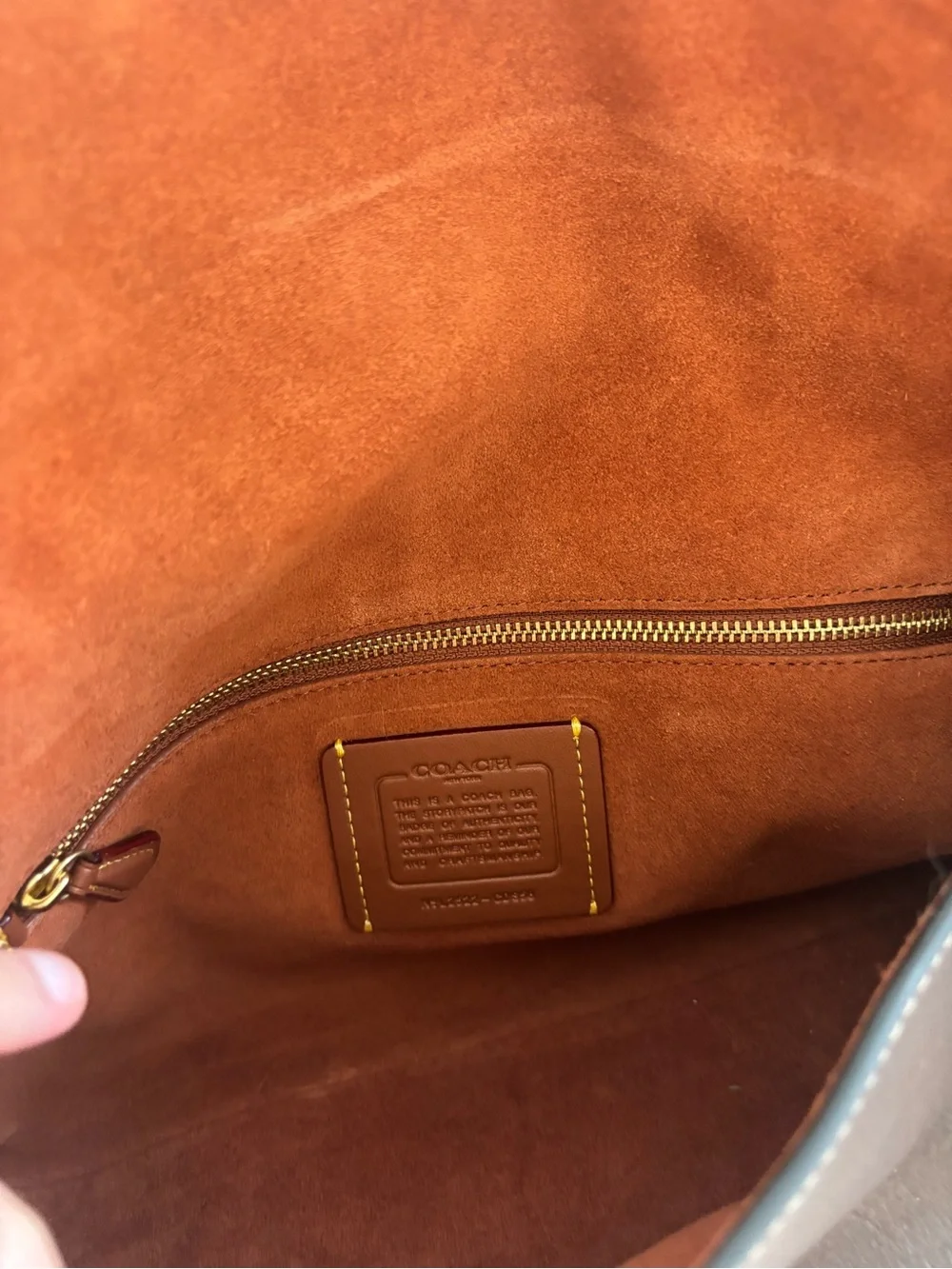 Coach Chelsea Shoulder Bag 30 in Brass/Maple Brown - Picture 10 of 12
